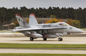Катастрофа истребителя F/A-18C авиации Корпуса морской пехоты США в Англии